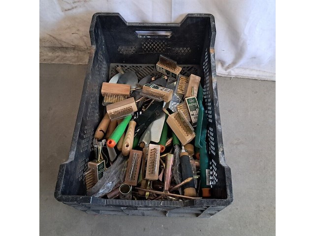 Ca. 200x hand tuin gereedschap & diversen - afbeelding 15 van  15