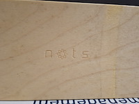 Ca. 200x horloges standaard, nots / mondaine , elk horloge is uniek doordat elke wijzerplaat een uniek stukje van de plattegrond van amsterdam, londen, parijs en new york bevat - afbeelding 15 van  22