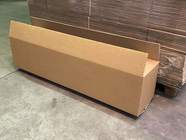 Ca. 200x lange verzenddozen 105x23x23cm dubbelgolf, bruin - afbeelding 2 van  3