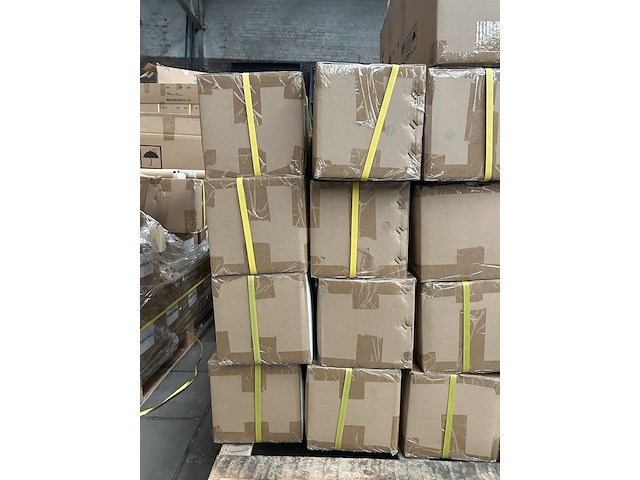 Ca. 200x led tube 9w 3000k 587 mm, qbright, qb-lt-9w-3k-120-587 - afbeelding 2 van  3
