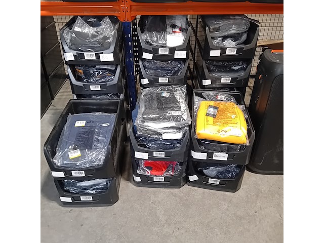 Ca. 200x sportbroek, nike - afbeelding 6 van  6