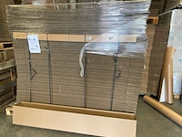 Ca. 200x stuks lange verzenddozen, dubbelgolf, bruin