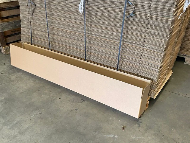 Ca. 200x stuks lange verzenddozen, dubbelgolf, bruin - afbeelding 2 van  4