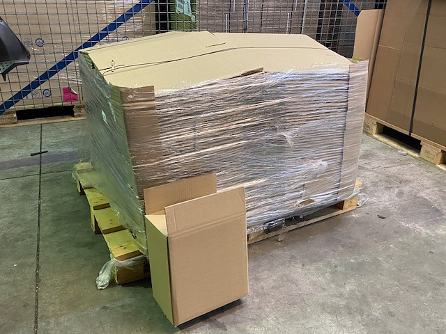 Ca. 200x verzenddozen 265x85x290mm dubbelgolf, bruin - afbeelding 1 van  3