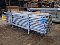 Ca. 202x buisligger 257cm layher, inclusief 2x bok - afbeelding 1 van  7