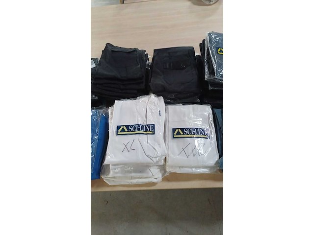 Ca. 203x diverse werkkleding - afbeelding 16 van  16
