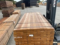 Ca. 204x guyana teak planken fijnbezaagd, 31x80mm, lengte 91/215cm, 17/245cm, 12/275cm, 84/305cm
