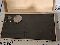 Ca. 204x horloges, nots / mondaine , elk horloge is uniek doordat elke wijzerplaat een uniek stukje van de plattegrond van amsterdam, londen, parijs en new york bevat, diverse kleuren - afbeelding 9 van  32