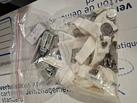 Ca. 204x horloges, nots / mondaine , elk horloge is uniek doordat elke wijzerplaat een uniek stukje van de plattegrond van amsterdam, londen, parijs en new york bevat, diverse kleuren - afbeelding 16 van  32