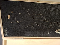 Ca. 204x horloges, nots / mondaine , elk horloge is uniek doordat elke wijzerplaat een uniek stukje van de plattegrond van amsterdam, londen, parijs en new york bevat, diverse kleuren - afbeelding 20 van  32