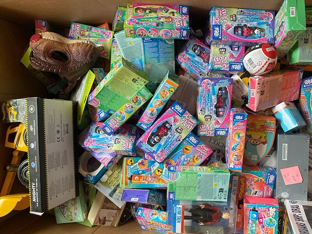 Ca. 205x speelgoed, hot wheels, hasbro, playmobil etc. - afbeelding 1 van  5