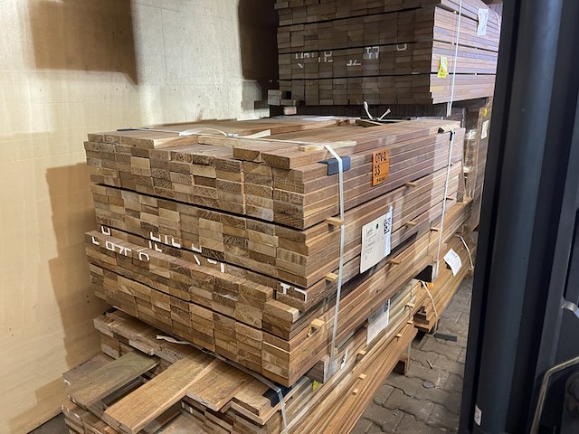 Ca. 206x ipé country grade planken geschaafd, 27x90mm, lengte 125cm - afbeelding 2 van  3