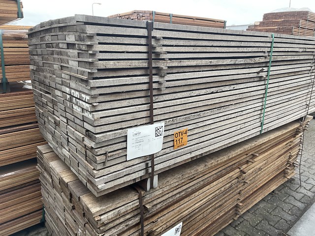 Ca. 207x guyana teak beschoeiingsplanken, 22x100mm, lengte 250cm - afbeelding 4 van  4