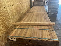 Ca. 207x guyana teak planken geschaafd, 27x40mm, lengte 365cm - afbeelding 1 van  3
