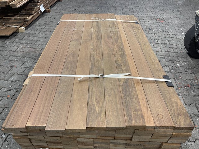 Ca. 207x ipé country grade planken geschaafd , 27x90mm, lengte 155cm - afbeelding 1 van  3