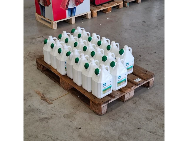 Ca. 20x 5 liter groene aanslag reiniger, hg, kant & klaar - afbeelding 2 van  3
