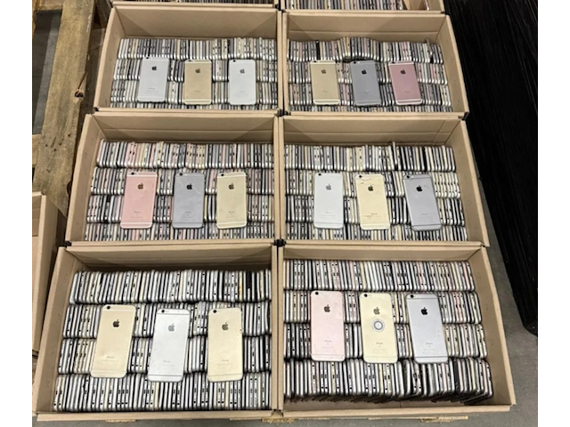 Ca. 20x apple iphone 6/6s - mixpartij - afbeelding 1 van  5