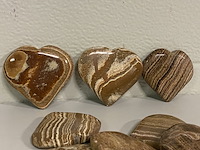 Ca. 20x aragoniet harten, bruin - afbeelding 2 van  4