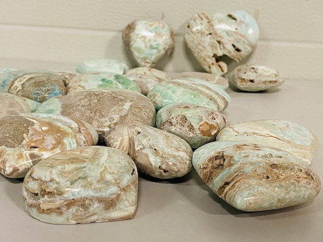 Ca. 20x blue caribbean calciet harten - afbeelding 4 van  4