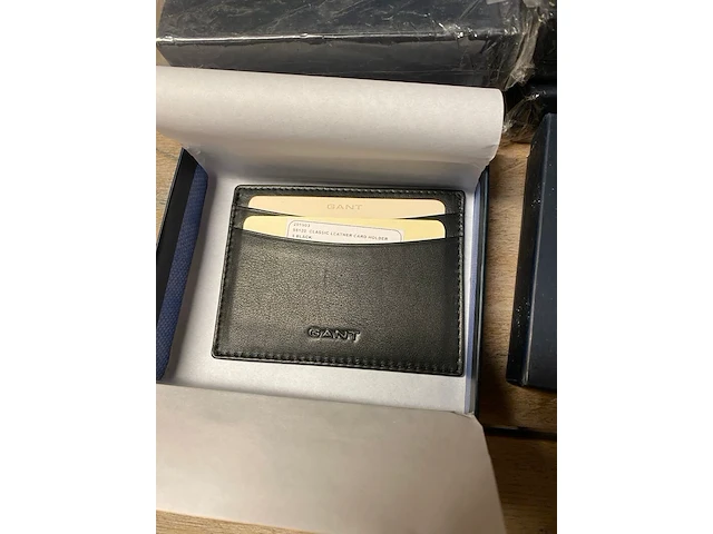 Ca. 20x creditcardhouder, gant en dkny - afbeelding 2 van  4