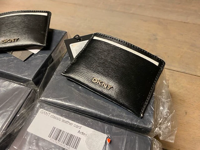 Ca. 20x creditcardhouder, gant en dkny - afbeelding 4 van  4