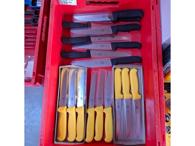 Ca. 20x diverse messen victorinox - afbeelding 1 van  4