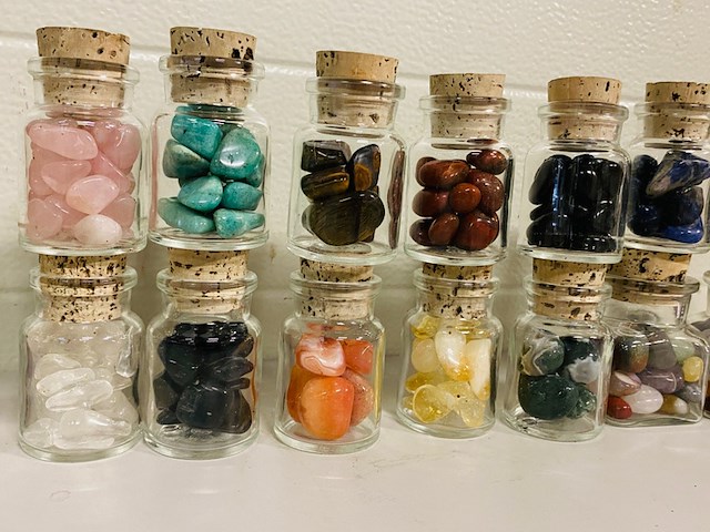 Ca. 20x diverse soorten trommelstenen - afbeelding 2 van  7