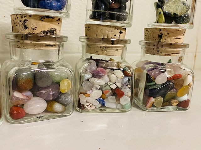 Ca. 20x diverse soorten trommelstenen - afbeelding 4 van  7