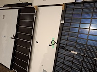 Ca. 20x diverse zonnepanelen o.a. hyundai, dmegc, tw solar - afbeelding 4 van  7