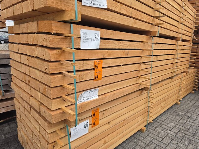 Ca. 20x douglas balken fijnbezaagd, 75x200mm, lengte 400cm - afbeelding 4 van  4