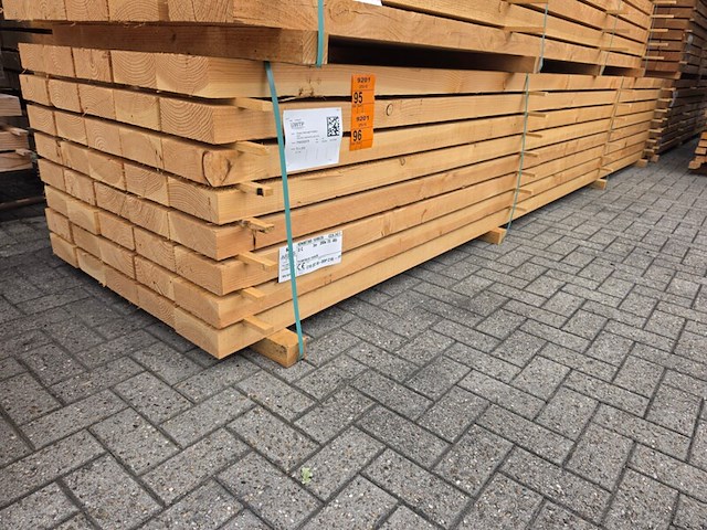 Ca. 20x douglas balken fijnbezaagd, 75x200mm, lengte 500cm - afbeelding 4 van  4