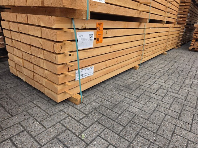Ca. 20x douglas balken fijnbezaagd, 75x200mm, lengte 500cm - afbeelding 4 van  4
