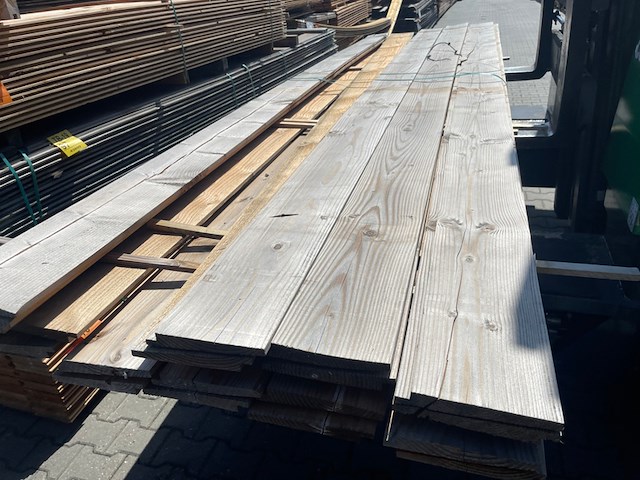 Ca. 20x douglas zweeds rabat, 26x190mm, lengte 400cm - afbeelding 1 van  3