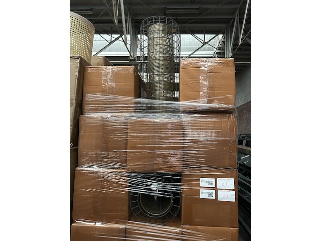 Ca. 20x hanglamp/lampenkap metaal crate & cargo - afbeelding 1 van  3