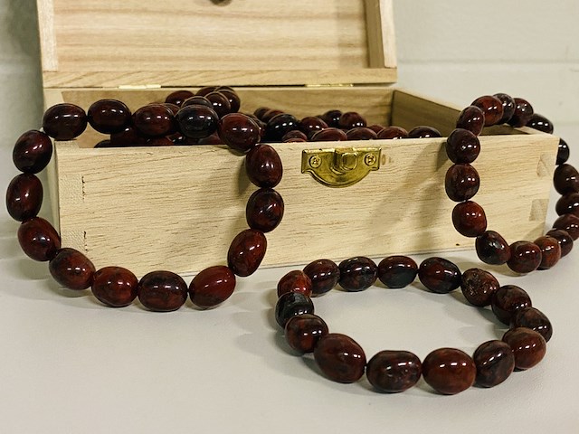 Ca. 20x jaspis breccie (dark) armbanden - afbeelding 2 van  4