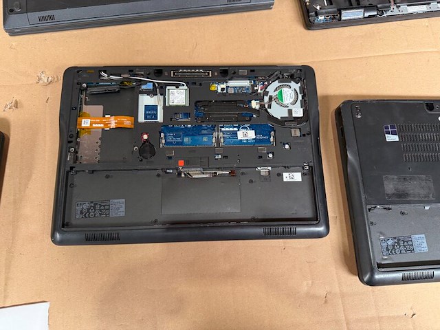 Ca. 20x laptop, dell - afbeelding 2 van  21