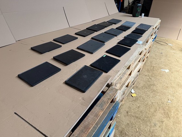 Ca. 20x laptop, dell - afbeelding 18 van  21