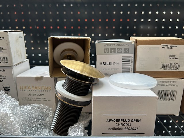 Ca. 20x niet-afsluitbare plug, w.o. damixa, hotbath, axor - afbeelding 3 van  8