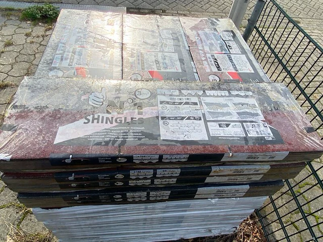 Ca. 20x pak dakshingles, iko, rood, 3m2 per pak - afbeelding 2 van  5