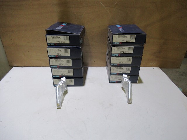 Ca. 20x raamboompjes met sleutel hoppe, 013vks - afbeelding 1 van  7