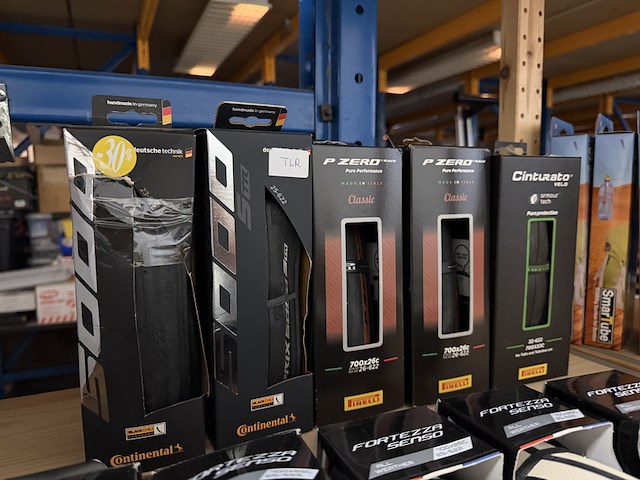 Ca. 20x race banden, pirelli, vredestein, continental - afbeelding 4 van  13