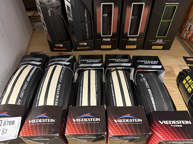 Ca. 20x race banden, pirelli, vredestein, continental - afbeelding 11 van  13