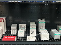 Ca. 20x sanitair en badkameraccessoires, hansgrohe, schell - afbeelding 1 van  6