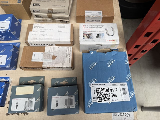 Ca. 20x sanitair en installatiemateriaal, w.o. grohe, geberit - afbeelding 3 van  5