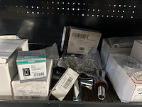 Ca. 20x sanitair/badkamer accessoires en toebehoren, w.o. emco, sphinx, hansgrohe - afbeelding 4 van  8