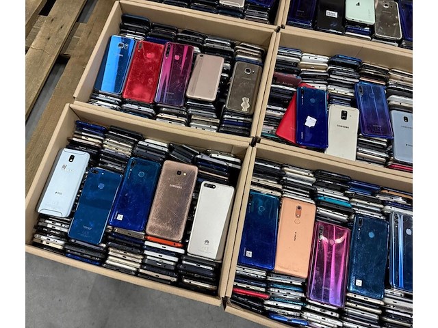 Ca. 20x smartphone - mixpartij - afbeelding 1 van  6