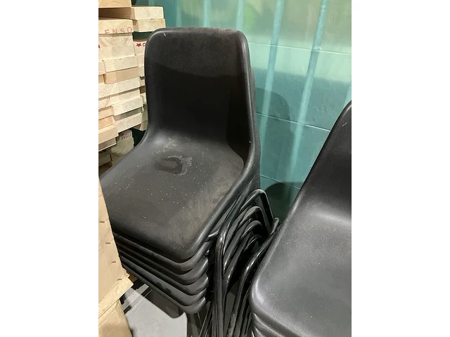Ca. 20x stapelbare stoelen, bruin/zwart - afbeelding 5 van  5