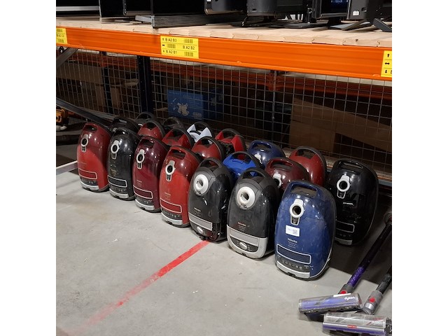 Ca. 20x stofzuigers, miele - afbeelding 1 van  9