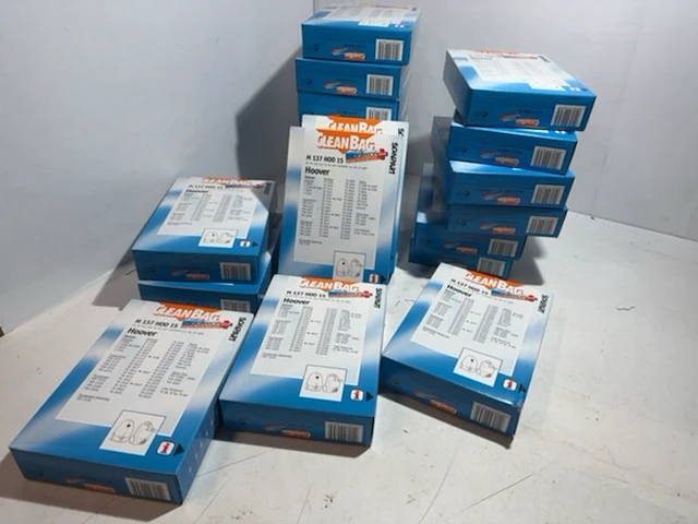 Ca. 20x stofzuigerzakken, cleanbag, m137 h00 15, zwart/zilver, 4 stuks per doos - afbeelding 1 van  4