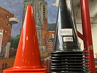 Ca. 20x verkeerskegel - afbeelding 1 van  3